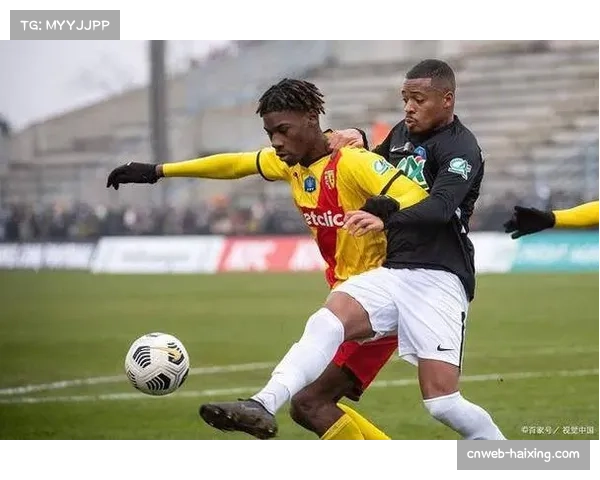 朗斯2-1客胜南特，积分榜持续领跑展现冠军相