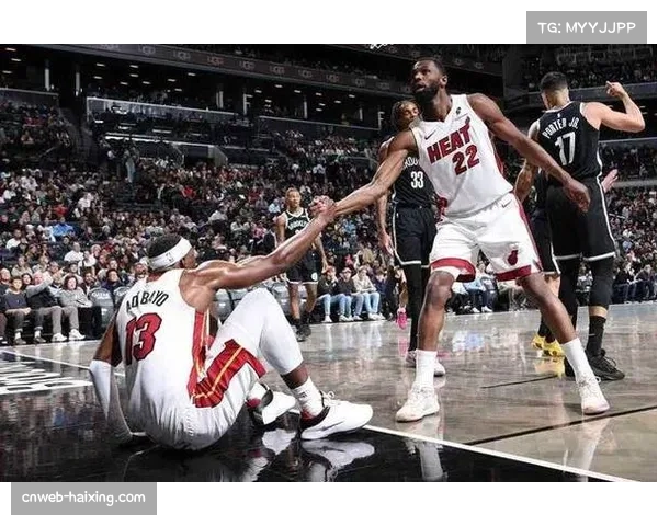 热火希罗韦尔米切尔缺阵，鲍威尔独扛进攻大旗